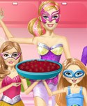 Princess Family Cooking Berry Pie
